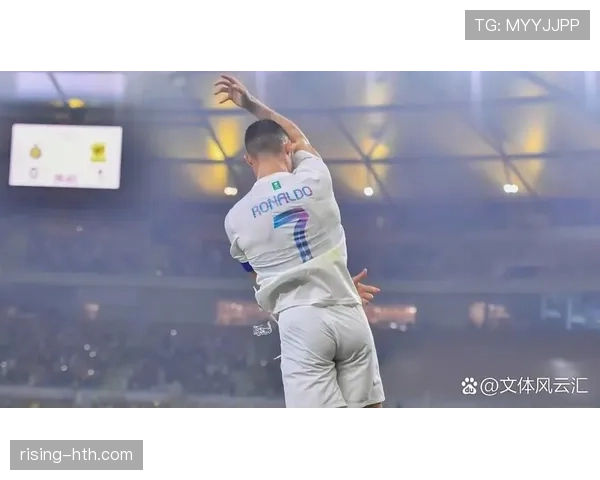 C罗 vs 本泽马:队内核心地位与进攻主导权之争 C罗 vs 本泽马:队内核心地位与进攻主导权之争